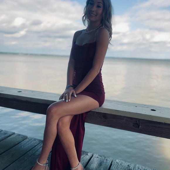 Prom dress - Picture 1 of 2